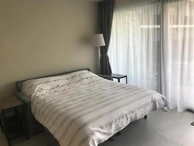 아파트 Renovated Studio With Swimming Pool Within Walking Distance Of The Beach T127 오스텐드