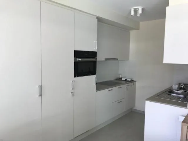 Renovated Studio With Swimming Pool Within Walking Distance Of The Beach T127 오스텐드 아파트